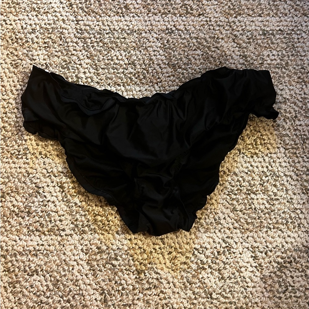 Lettuce edge swim bottom